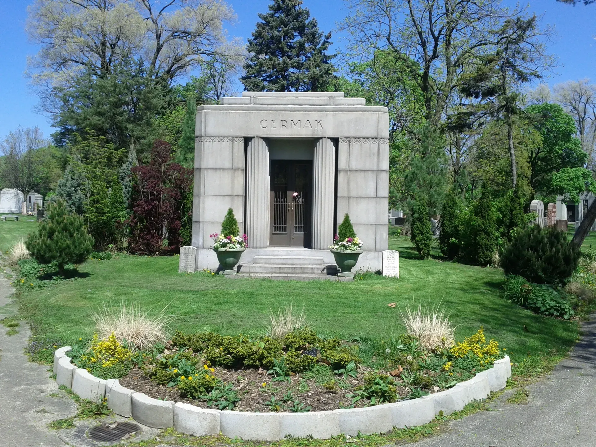 Dnes je tomu 90. let, co se stal starostou Chicaga Antonín Čermák - Kladno