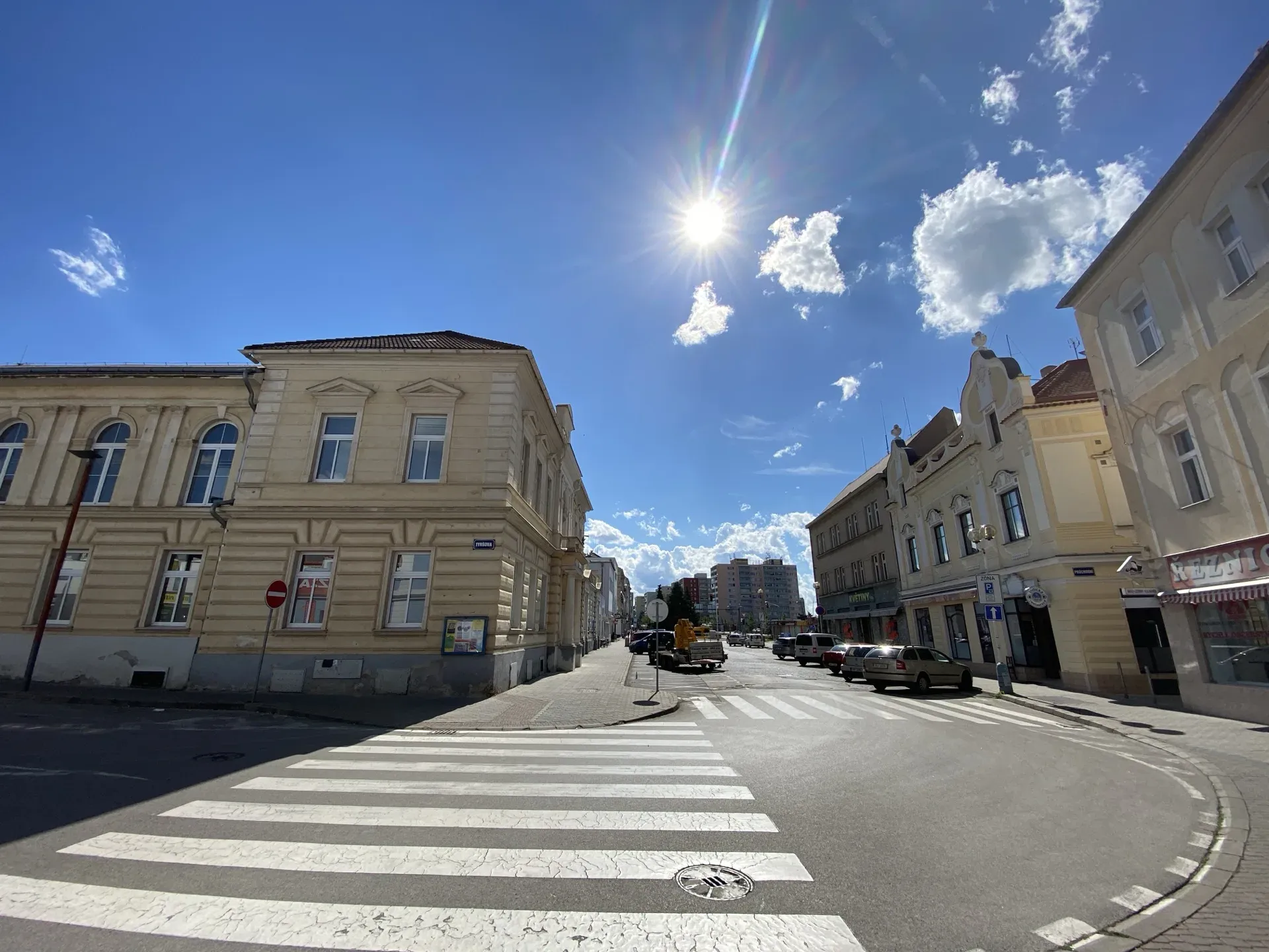 Dvě varianty horní části hlavní třídy - Kladno